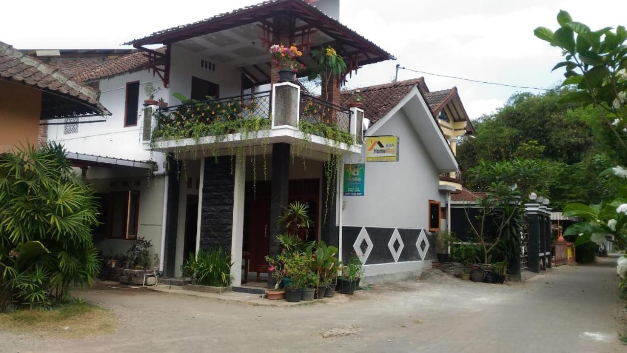 Ada Homestay Magelang Eksteriør bilde