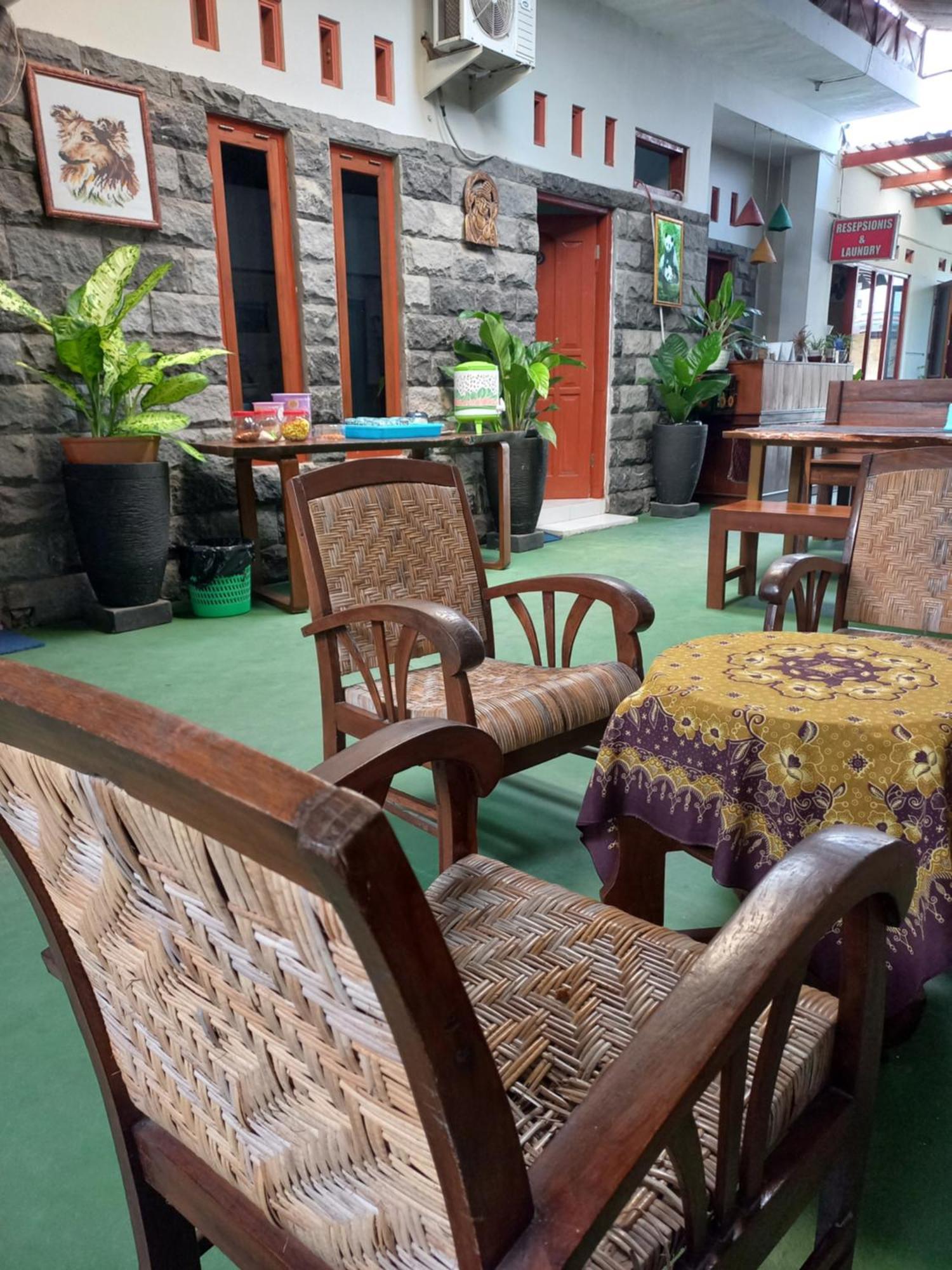 Ada Homestay Magelang Eksteriør bilde