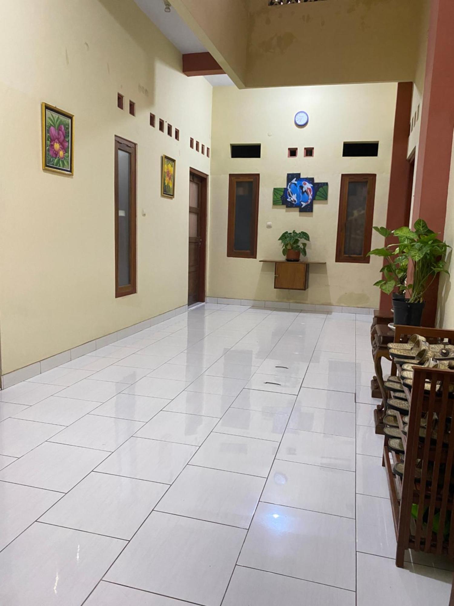 Ada Homestay Magelang Eksteriør bilde