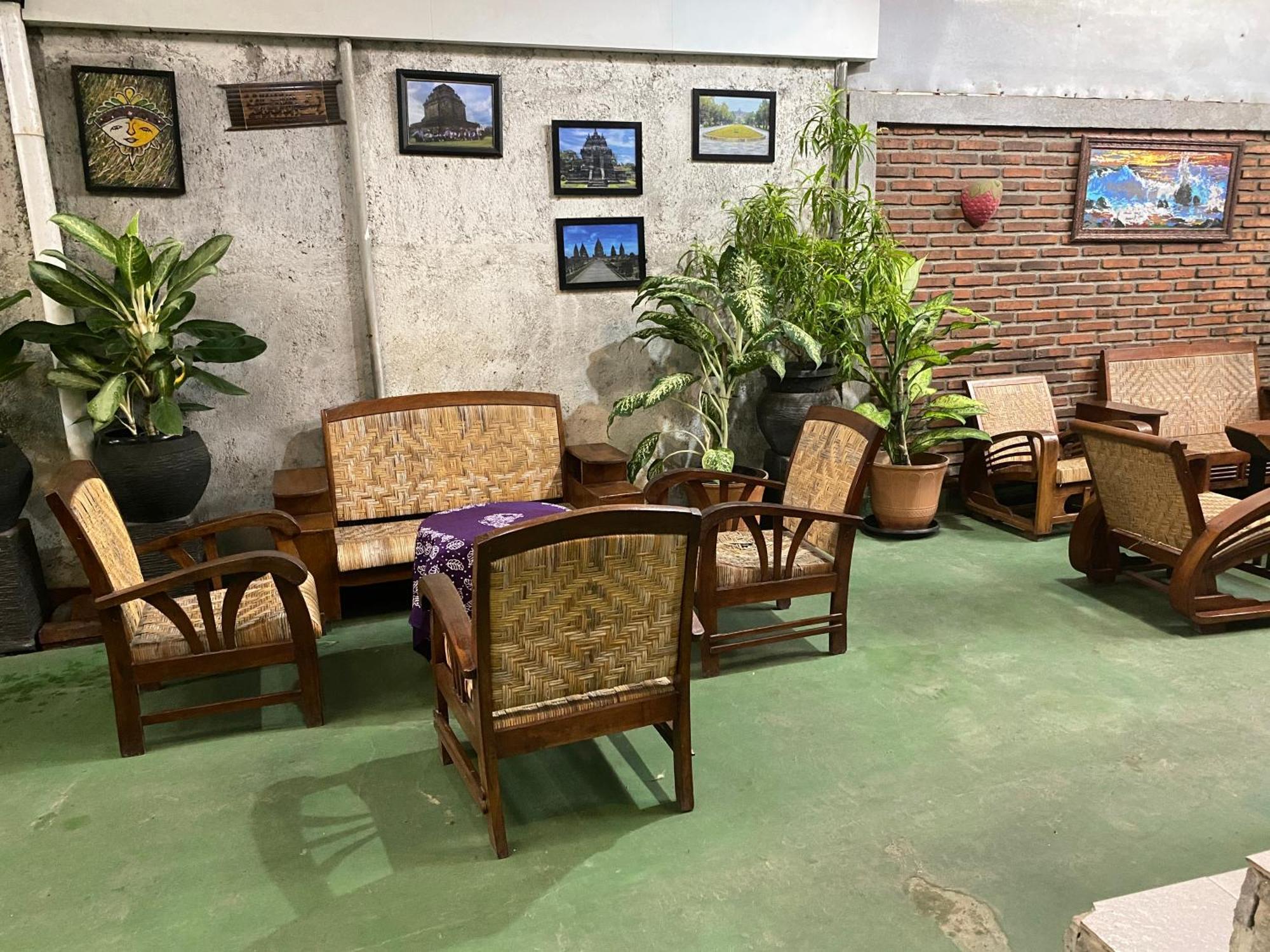 Ada Homestay Magelang Eksteriør bilde