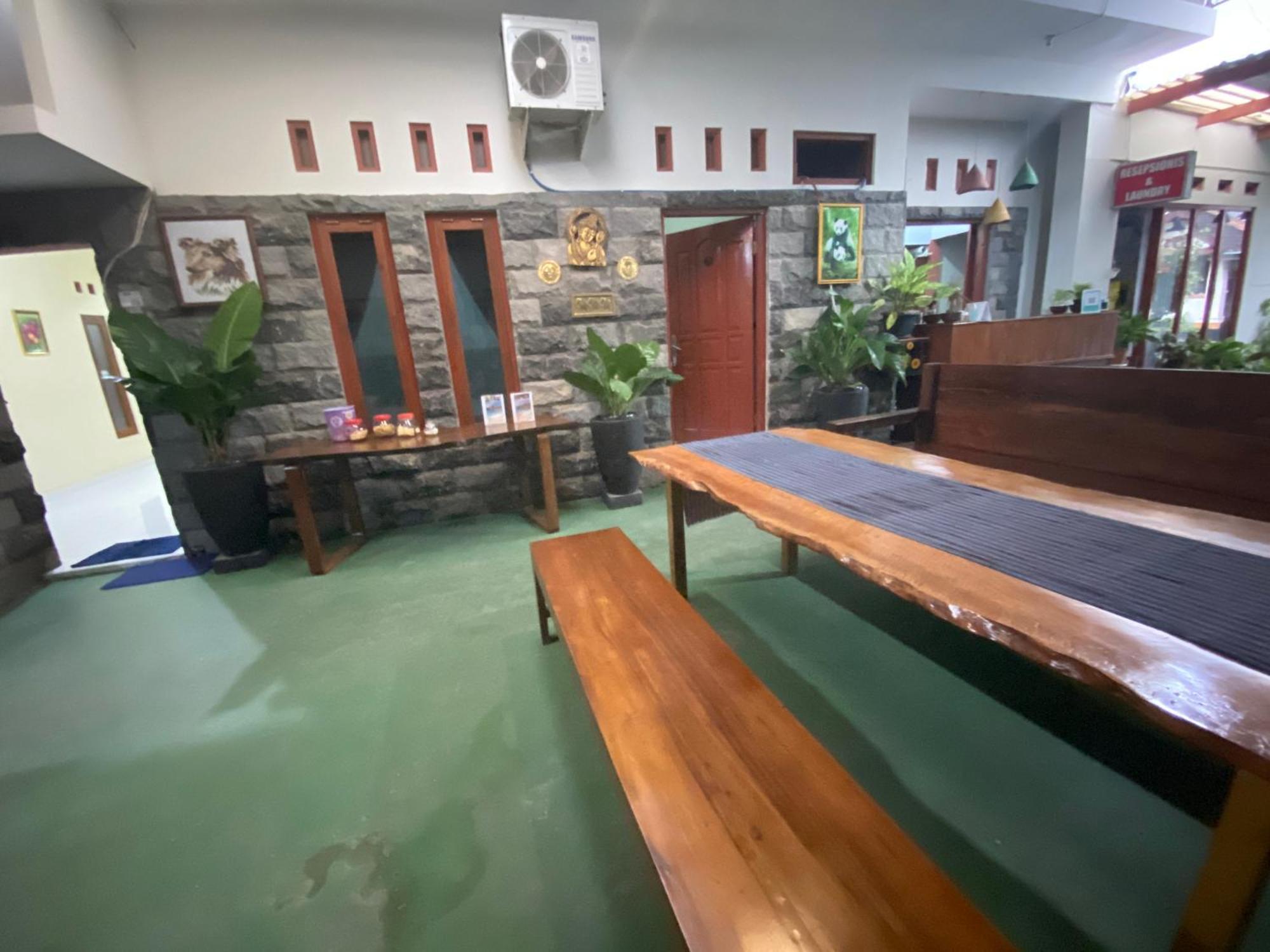 Ada Homestay Magelang Eksteriør bilde
