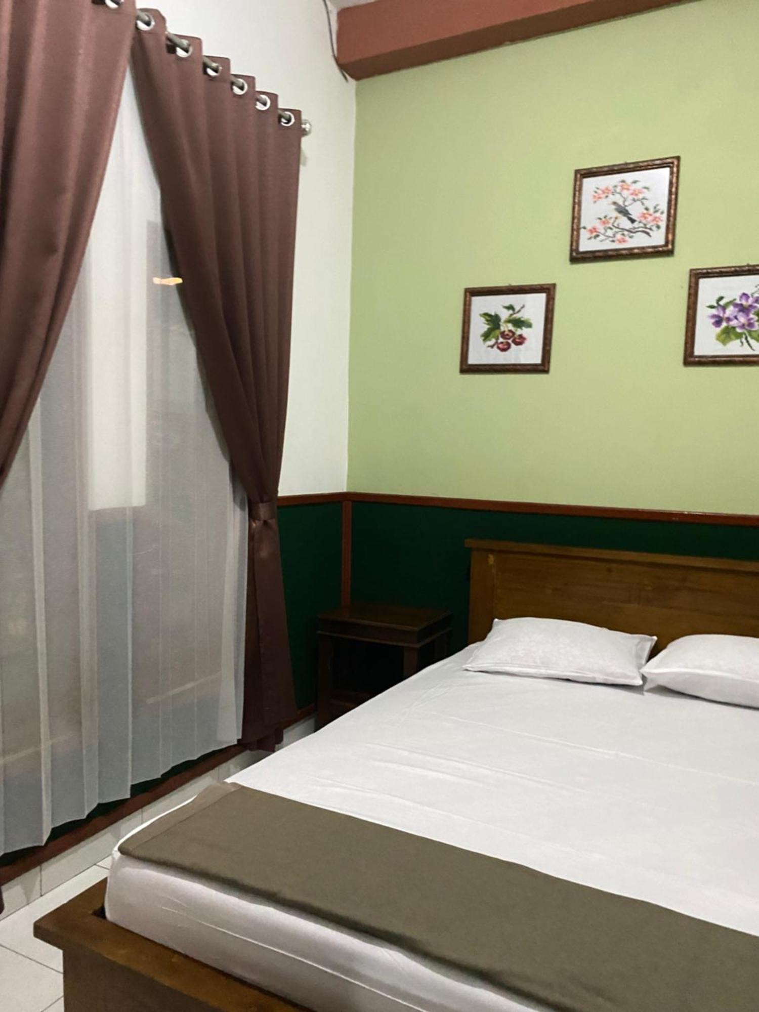 Ada Homestay Magelang Eksteriør bilde