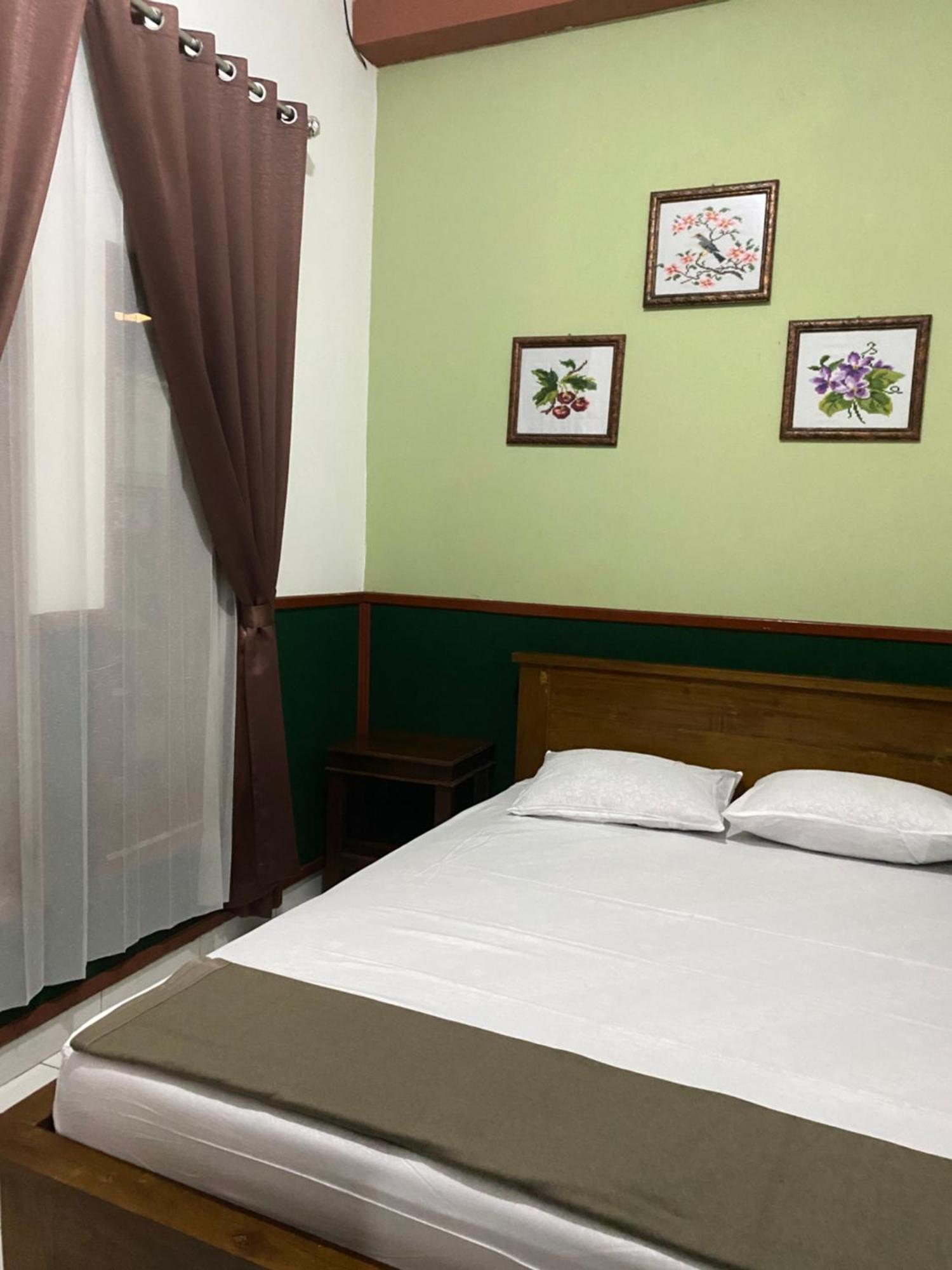 Ada Homestay Magelang Eksteriør bilde