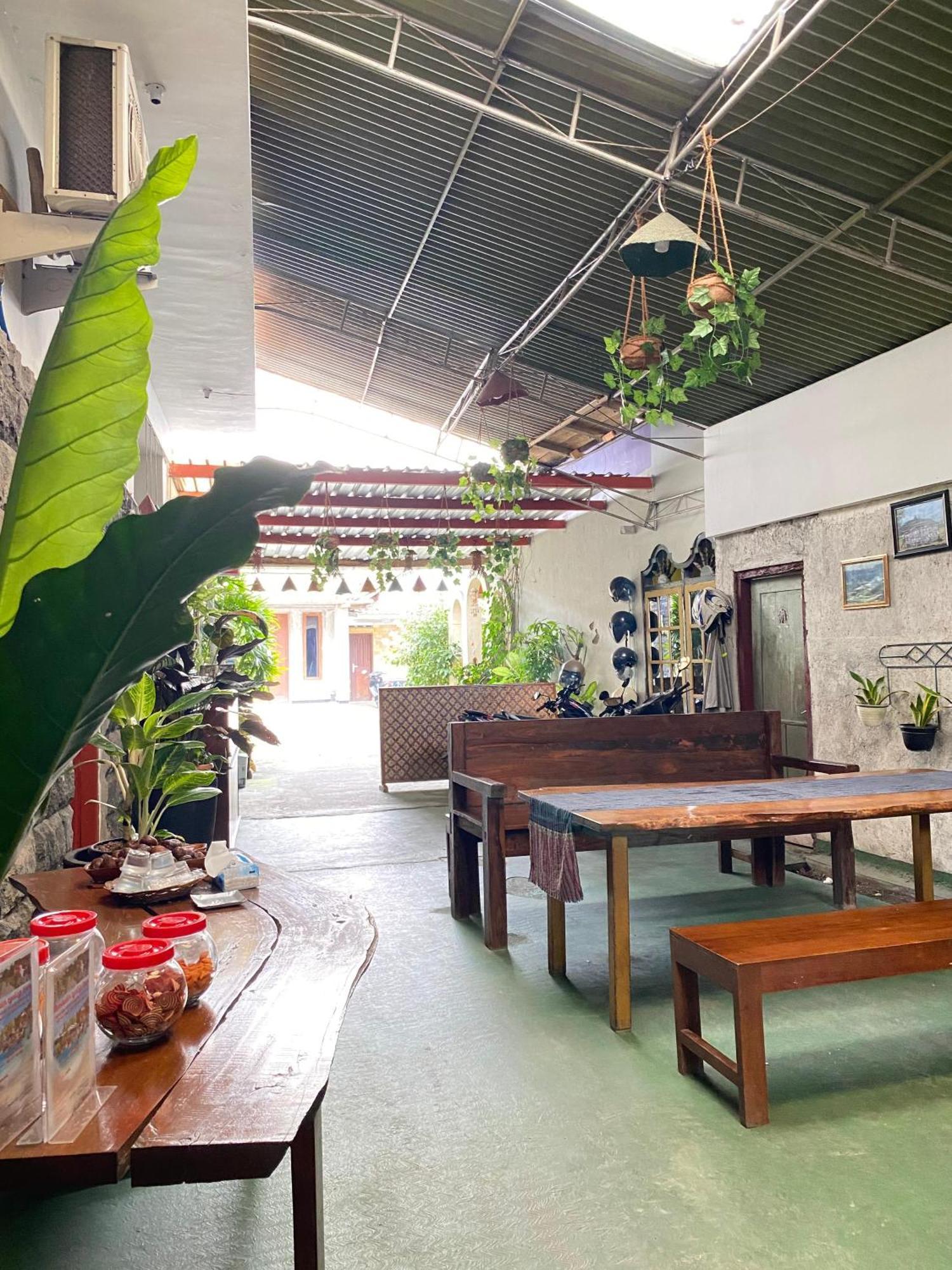 Ada Homestay Magelang Eksteriør bilde