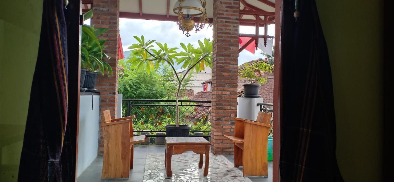 Ada Homestay Magelang Eksteriør bilde